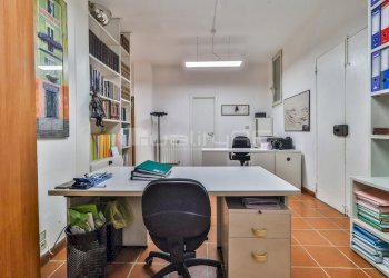 IMG_4157 - Office Via Borgonuovo 10, Bologna (neighborhood Centro Storico) - photo 6