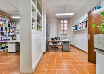 IMG_4163 - Office Via Borgonuovo 10, Bologna (neighborhood Centro Storico) - photo 9