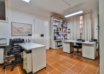 IMG_4159 - Office Via Borgonuovo 10, Bologna (neighborhood Centro Storico) - photo 24