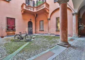 IMG_4180 - Office Via Borgonuovo 10, Bologna (neighborhood Centro Storico) - photo 30