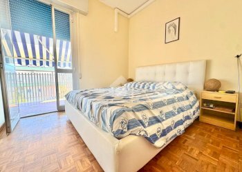 Three-room apartment Viale Antonio Canova, Cesenatico - photo 14