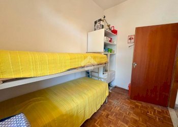 Three-room apartment Viale Antonio Canova, Cesenatico - photo 18