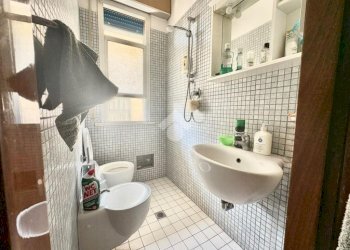 Three-room apartment Viale Antonio Canova, Cesenatico - photo 21