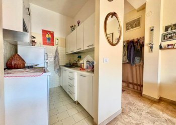 Three-room apartment Viale Antonio Canova, Cesenatico - photo 26