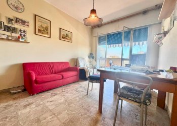 Three-room apartment Viale Antonio Canova, Cesenatico - photo 27