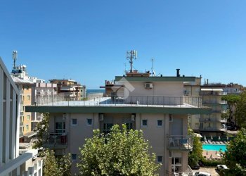 Three-room apartment Viale Antonio Canova, Cesenatico - photo 30