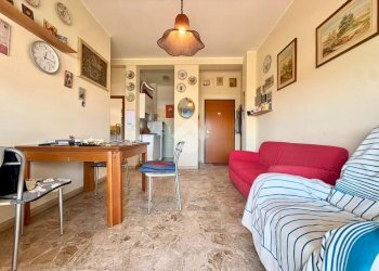 Three-room apartment Viale Antonio Canova, Cesenatico - photo 31