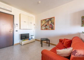 Two-room apartment Peschiera Borromeo - photo 1