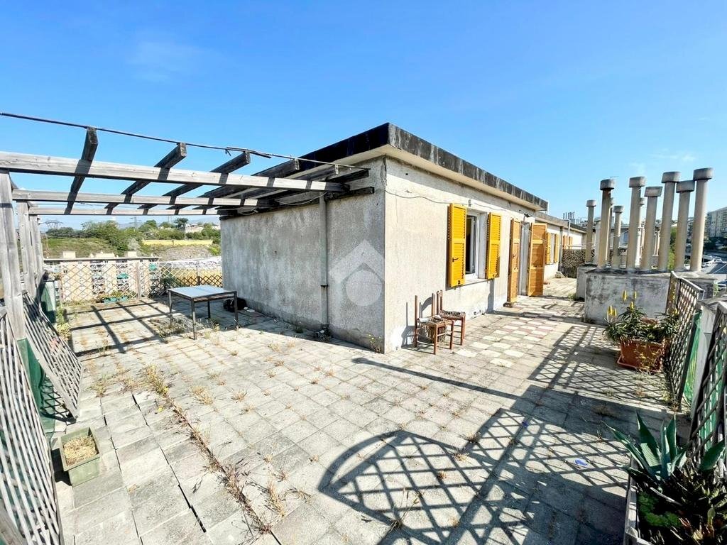 Three-room apartment Via dei sessanta, Genova (neighborhood Cornigliano) - photo 1