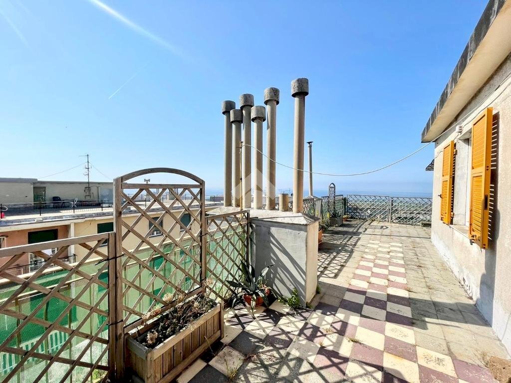 Three-room apartment Via dei sessanta, Genova (neighborhood Cornigliano) - photo 2