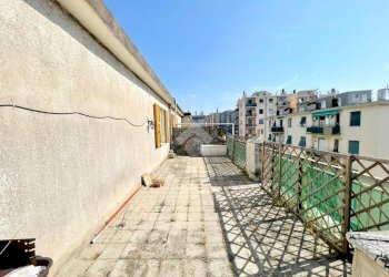 Three-room apartment Via dei sessanta, Genova (neighborhood Cornigliano) - photo 3