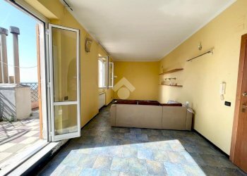 Three-room apartment Via dei sessanta, Genova (neighborhood Cornigliano) - photo 10