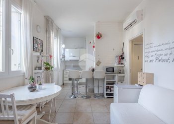 Two-room apartment Via Privata Branda Castiglioni, Milano (neighborhood Bovisa) - photo 4