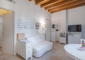 Two-room apartment Via Privata Branda Castiglioni, Milano (neighborhood Bovisa) - photo 8