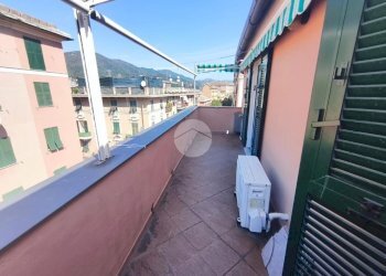 Four-room apartment Via Germano Jori, Genova (neighborhood Certosa) - photo 2