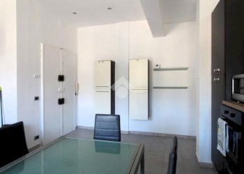 Two-room apartment Via Terpi, Genova (neighborhood Montesignano) - photo 4