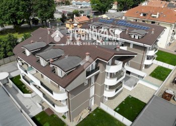 Three-room apartment Via Santa Maria, Bareggio - photo 2