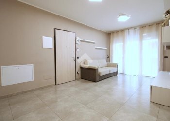 Three-room apartment Via Santa Maria, Bareggio - photo 4
