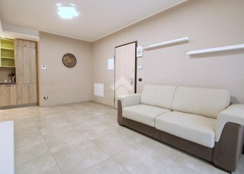 Three-room apartment Via Santa Maria, Bareggio - photo 5