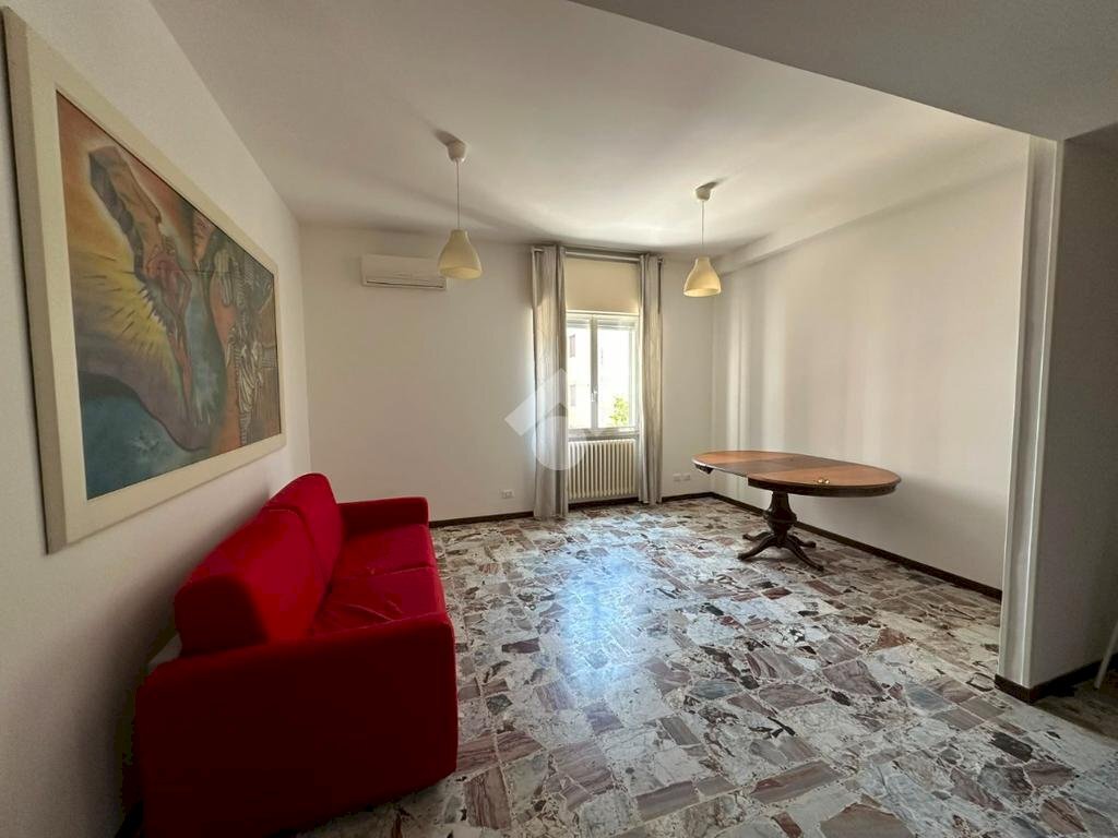 Three-room apartment Via Trieste, San Donato Milanese - photo 1
