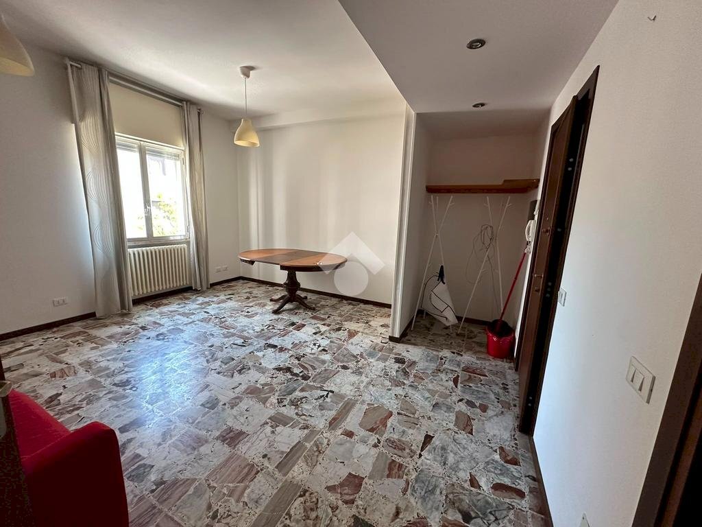 Three-room apartment Via Trieste, San Donato Milanese - photo 3