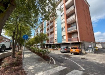 Four-room apartment Viale po, Crescentino - photo 1