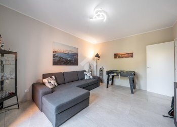 Four-room apartment Via Emilia Est, Rubiera - photo 1