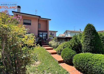 Foto 1 - Villa a Schiera Via Crociera, Monfalcone - foto 1