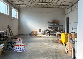 Foto 3 - Warehouse VIA GIRALDI
1, Cento - photo 3