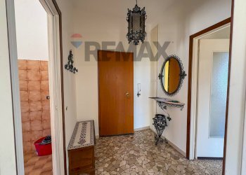 Hall / corridoio - Trilocale Via Feltre
 
19, Varese - foto 4