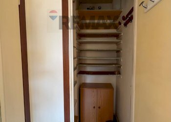 Dispensa di stoccaggio - Trilocale Via Feltre
 
19, Varese - foto 16