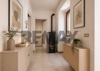 Hall / corridoio - Bilocale Via Foscarini
47, Arcisate - foto 7
