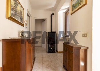 Hall / corridoio - Semi-detached house Via Foscarini
 
47, Arcisate - photo 16