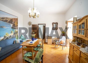 Soggiorno - Casa indipendente Strada 9 Praiola
 
14, Riposto - foto 10