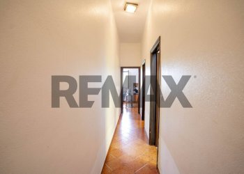 Hall / corridoio - Casa indipendente Strada 9 Praiola
 
14, Riposto - foto 18