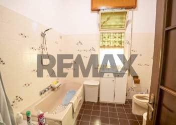 Bagno - Casa indipendente Strada 9 Praiola
 
14, Riposto - foto 23