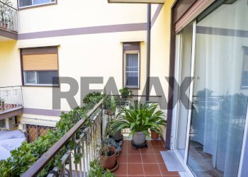 Balcone - Four-room apartment Via Giuseppe Verdi
 
1, Valverde - photo 5