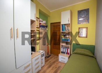 Camera / camera da letto - Four-room apartment Via Giuseppe Verdi
 
1, Valverde - photo 10