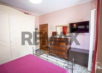 Camera / camera da letto - Four-room apartment Via Giuseppe Verdi
 
1, Valverde - photo 20