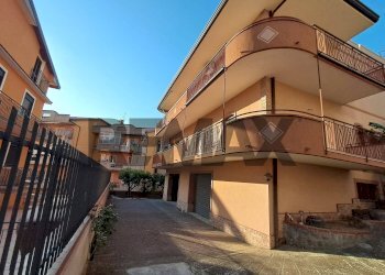 Edificio all\'aperto - Semi-detached house Via Regina Margherita
 
155, Gaggi - photo 3