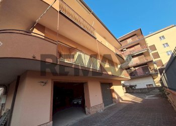 Edificio all\'aperto - Semi-detached house Via Regina Margherita
 
155, Gaggi - photo 4
