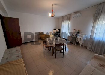 Sala da pranzo - Semi-detached house Via Regina Margherita
 
155, Gaggi - photo 65