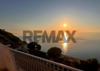 Vista dell\'acqua - Monolocale Via Lipari, Contrada Calavà
 
sn, Gioiosa Marea - foto 7