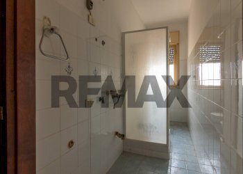 Bagno - Apartment Via Pentapoli
 
9, Priolo Gargallo - photo 14