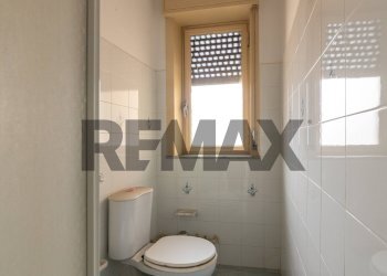 Bagno - Apartment Via Pentapoli
 
9, Priolo Gargallo - photo 15