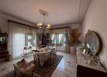 Sala da pranzo - Villa Via Taro
 
12, Priolo Gargallo - photo 2