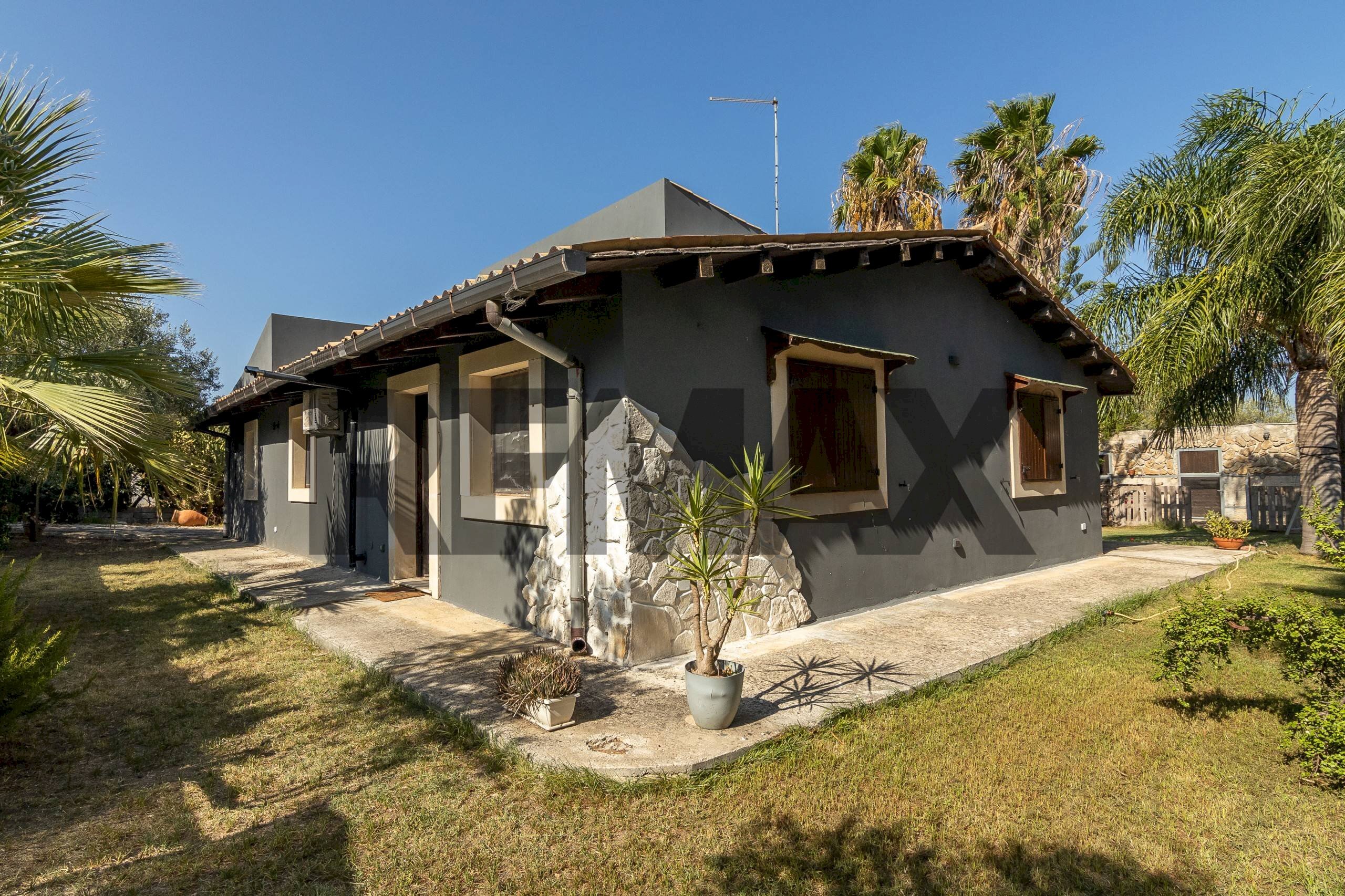 Casa all\'aperto - Villa Via per Canicattini
 
29, Siracusa - photo 1