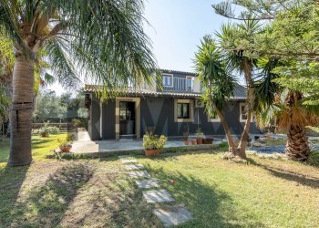 Casa all\'aperto - Villa Via per Canicattini
 
29, Siracusa - photo 3