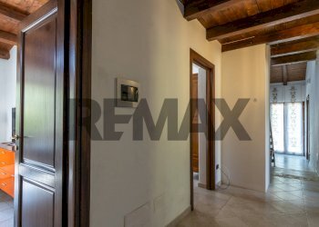 Hall / corridoio - Villa Via per Canicattini
 
29, Siracusa - photo 20
