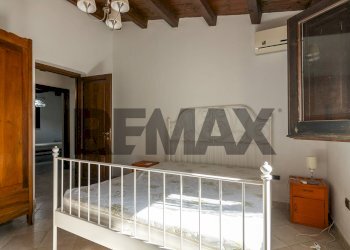 Camera / camera da letto - Villa Via per Canicattini
 
29, Siracusa - photo 28
